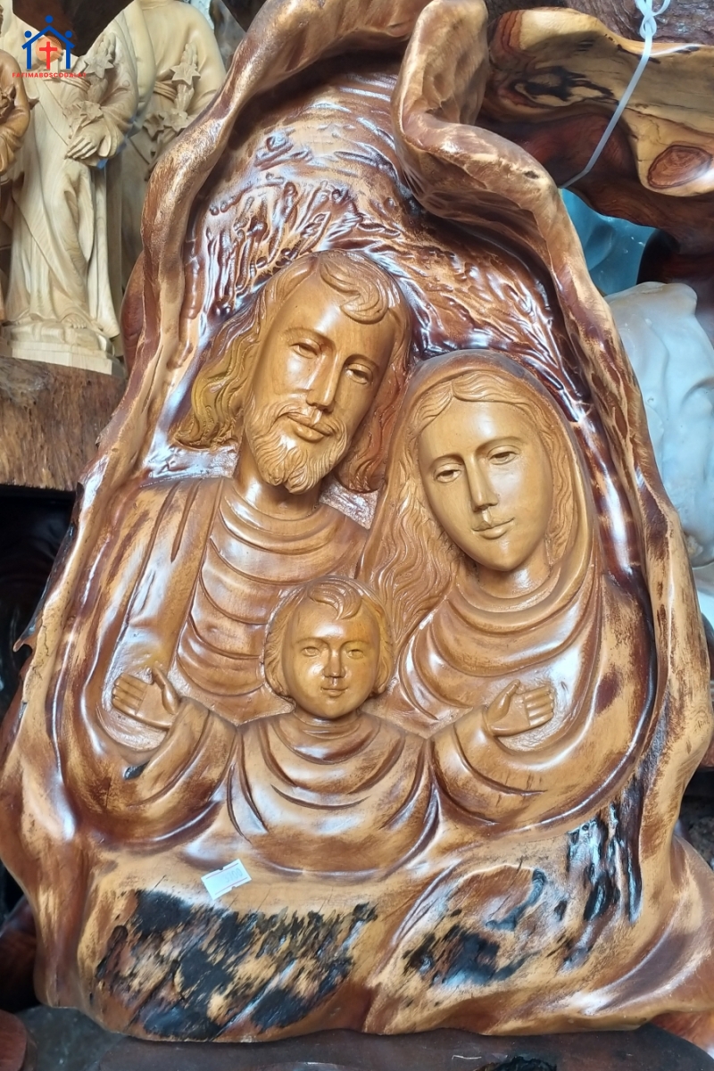 Gia đình thánh gia gỗ trai