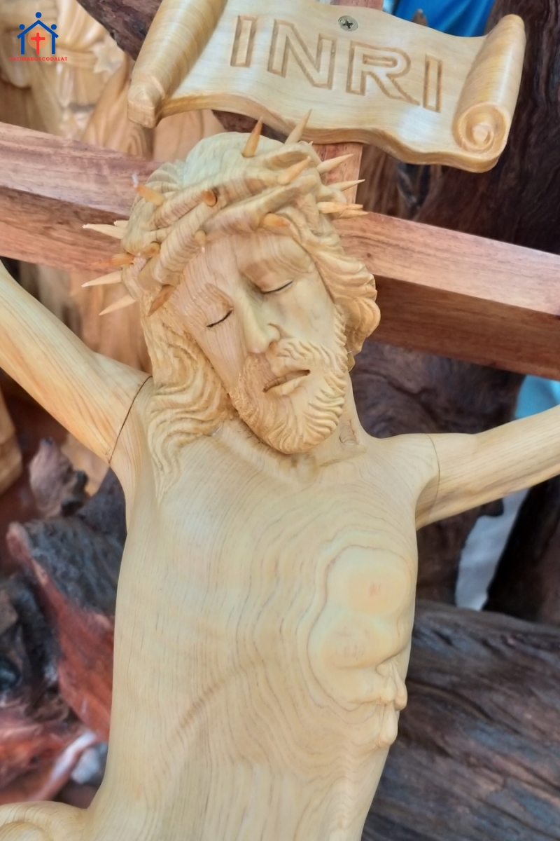 Tượng chúa chịu nạn