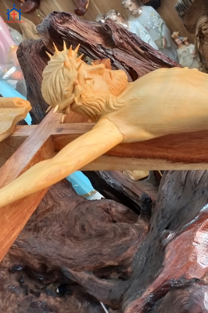 Tượng chúa chịu nạn