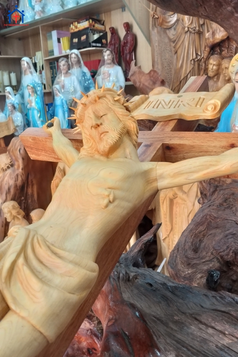 Tượng chúa chịu nạn